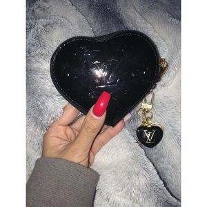 *LV* vernis heart coin pouch 🖤